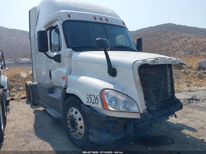 3AKJGLDR3KDJW1956 2019 Freightliner Cascadia 125 auction photo 1