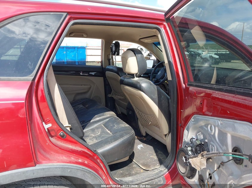 2011 Kia Sorento Lx VIN: 5XYKT3A13BG021110 Lot: 42720154