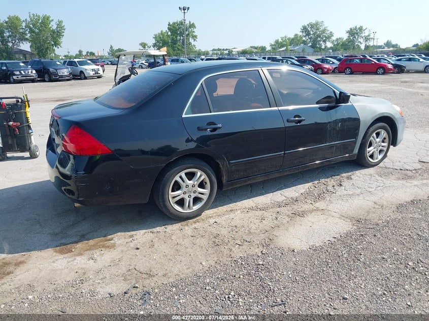 1HGCM563X7A098945 2007 HONDA ACCORD photo no. 4