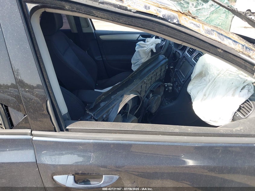 2014 VOLKSWAGEN GOLF 2.5L - WVWDB7AJ9EW007903