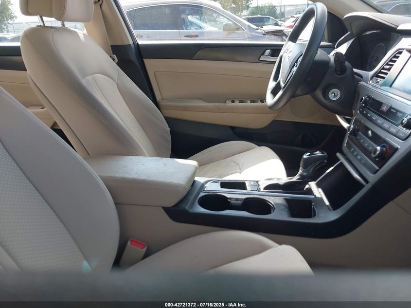 2017 HYUNDAI SONATA SPORT - 5NPE34AF8HH499023