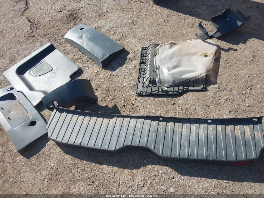 2016 Ford Transit-150 VIN: 1FTYE9ZM3GKA61081 Lot: 42721441