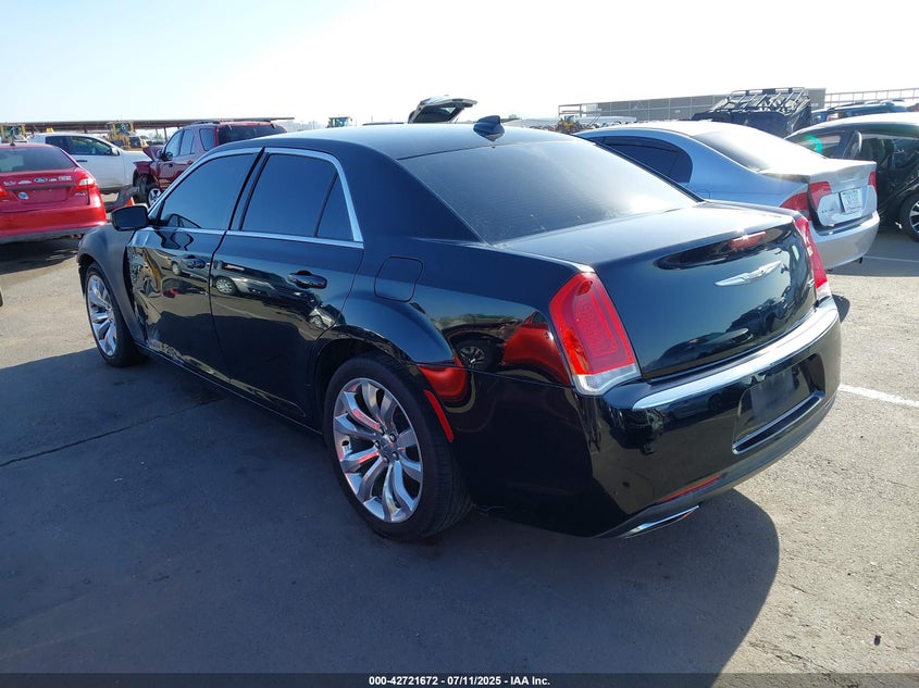 VIN 2C3CCAAG3HH593712 2017 CHRYSLER 300 LIMITED