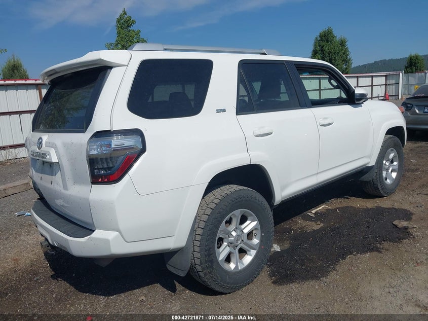 2015 TOYOTA 4RUNNER SR5 - JTEBU5JR2F5270801