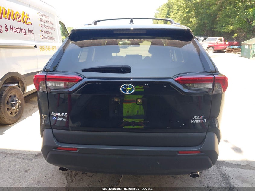 2021 TOYOTA RAV4 HYBRID XLE - JTMRWRFV1MD134866