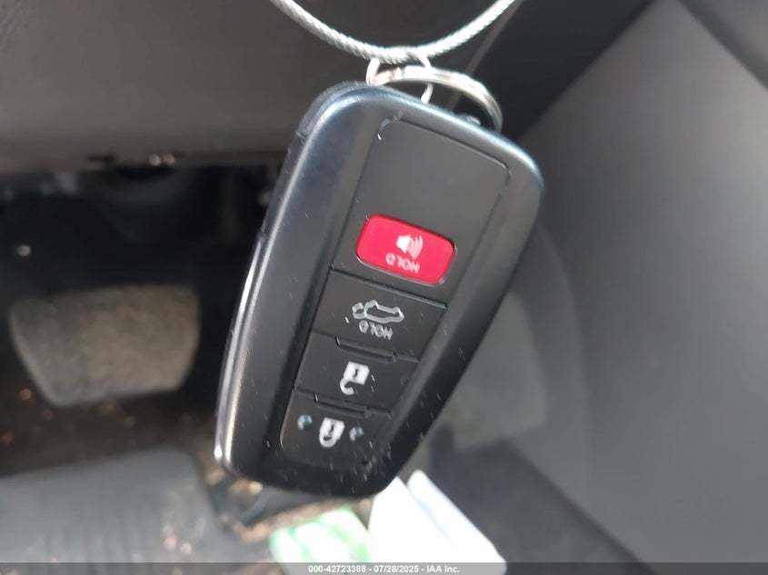 2021 TOYOTA RAV4 HYBRID XLE - JTMRWRFV1MD134866