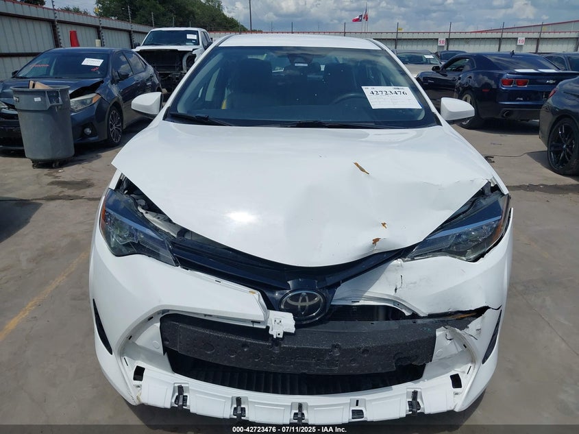2018 Toyota Corolla Le VIN: 5YFBURHE0JP781627 Lot: 42723476