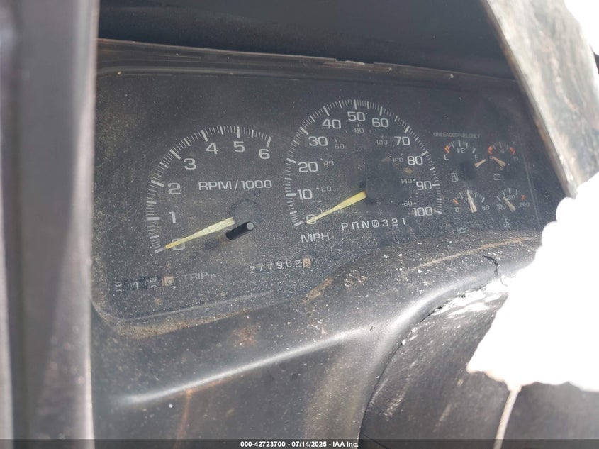 1998 Chevrolet C/K 1500 VIN: 2GCEC19R6W1186709 Lot: 42723700