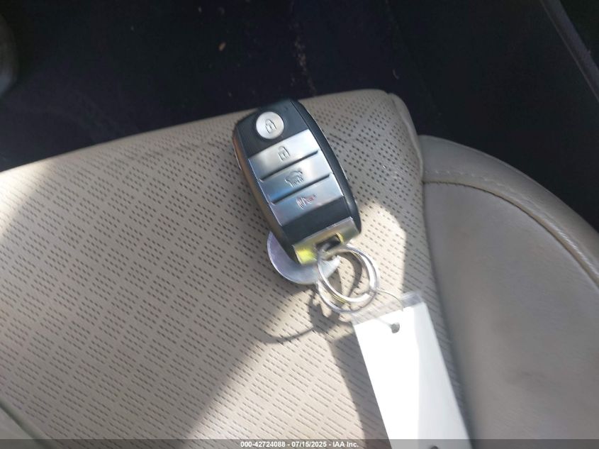 2016 Kia Optima Ex VIN: 5XXGU4L3XGG065768 Lot: 42724088