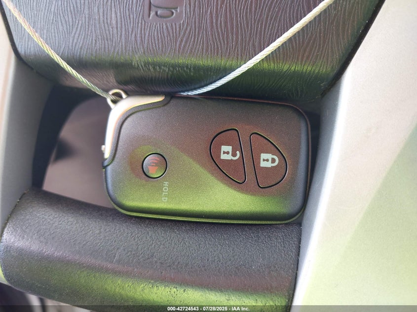 2013 Toyota Prius Three VIN: JTDKN3DU2D5633763 Lot: 42724543