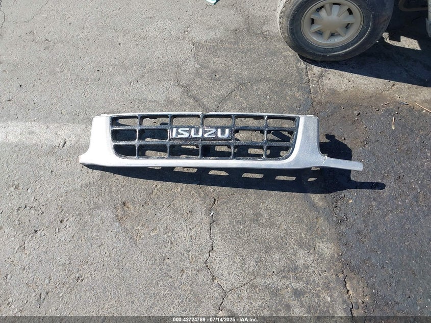 1999 Isuzu Rodeo S/Ls/Lse VIN: 4S2CM58W6X4304951 Lot: 42724789