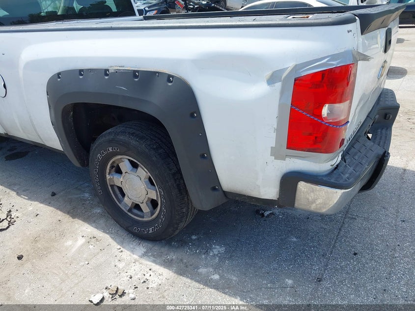 2011 CHEVROLET SILVERADO 1500 VIN: 1GCNCPEX0BZ268072