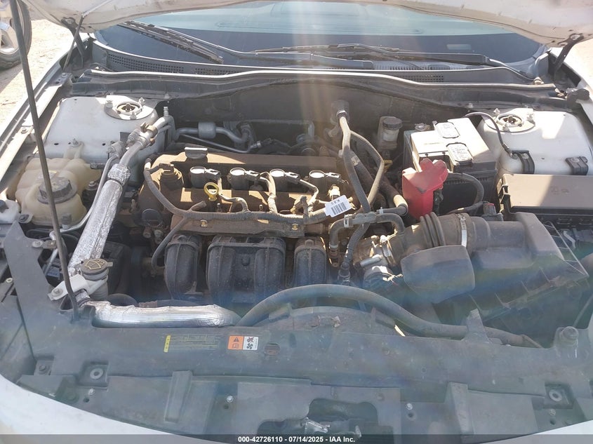 2011 Ford Fusion S VIN: 3FAHP0GA5BR226704 Lot: 42726110