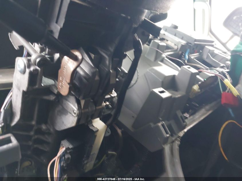 2011 Ford E-350 Cutaway VIN: 1FDWE3FL3BDA38652 Lot: 42727846