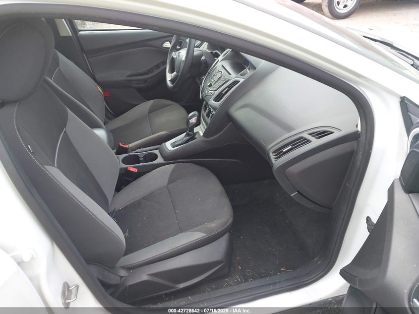 2014 FORD FOCUS SE - 1FADP3F27EL119411