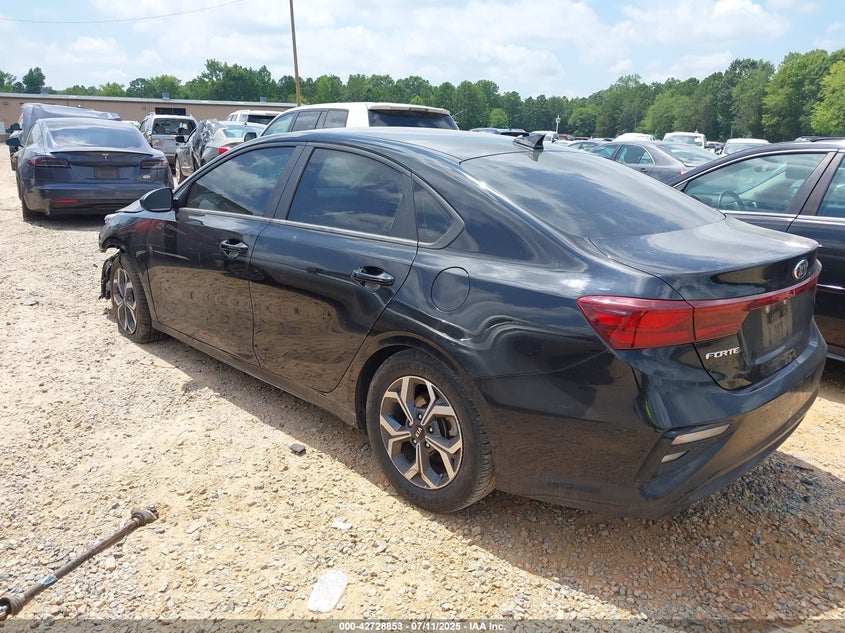 VIN 3KPF24AD6ME412613 2021 KIA FORTE LXS
