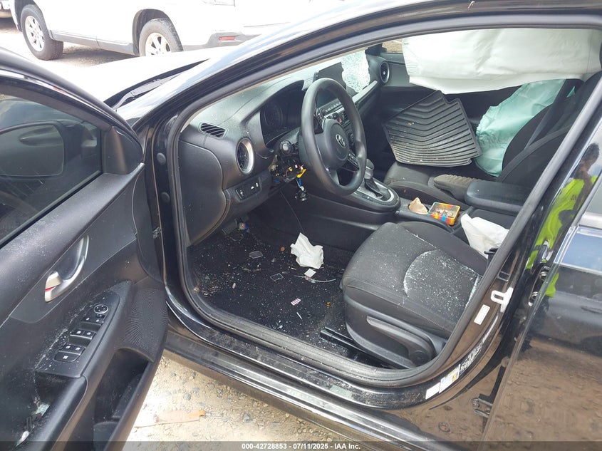 VIN 3KPF24AD6ME412613 2021 KIA FORTE LXS