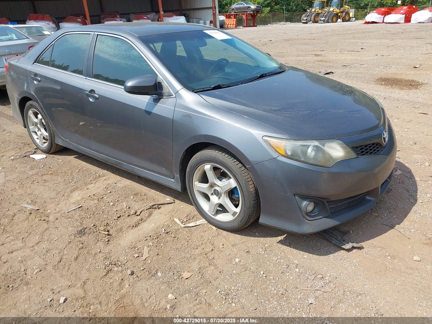 2013 TOYOTA CAMRY