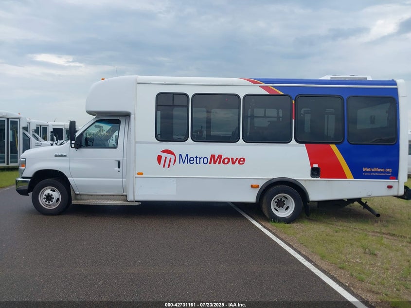 2017 Ford E-450 Cutaway VIN: 1FDFE4FS7HDC67339 Lot: 42731161