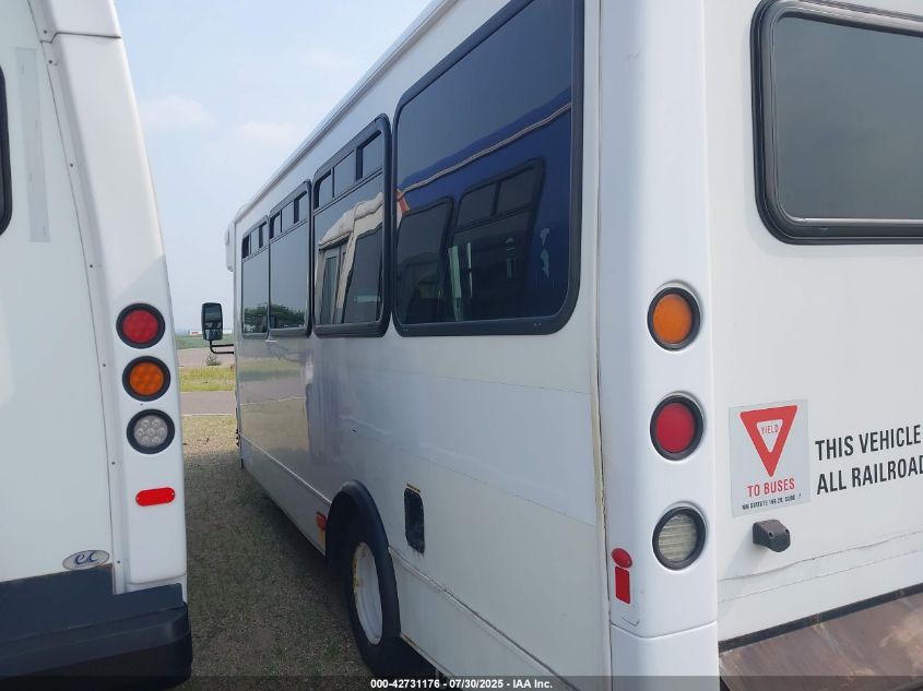 2017 Ford E-450 Cutaway VIN: 1FDFE4FS2HDC77728 Lot: 42731176