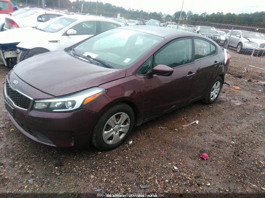 3KPFL4A71JE194437 2018 KIA FORTE photo no. 2