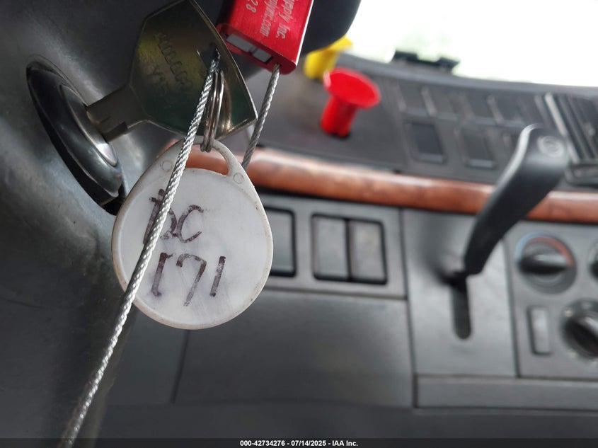 2007 Volvo Vn Vnm VIN: 4V4M19GH47N464523 Lot: 42734276