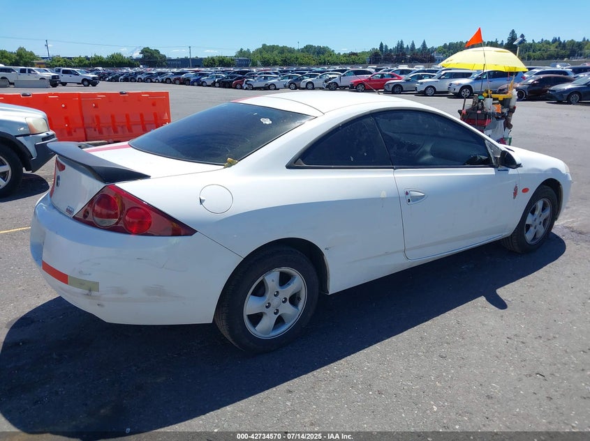 1ZWFT603715604222 2001 MERCURY COUGAR photo no. 4