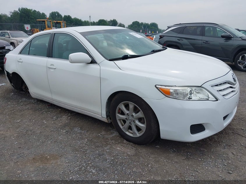 4T1BF3EK9BU647703 2011 Toyota Camry Le auction photo 1
