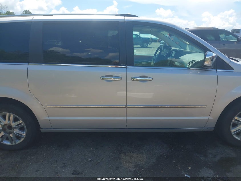 2009 Chrysler Town & Country Limited VIN: 2A8HR64X59R633611 Lot: 42736252