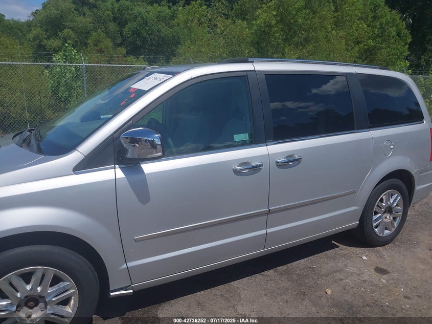 2009 Chrysler Town & Country Limited VIN: 2A8HR64X59R633611 Lot: 42736252