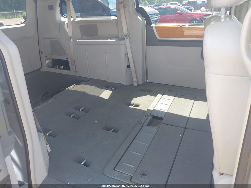 2009 Chrysler Town & Country Limited VIN: 2A8HR64X59R633611 Lot: 42736252