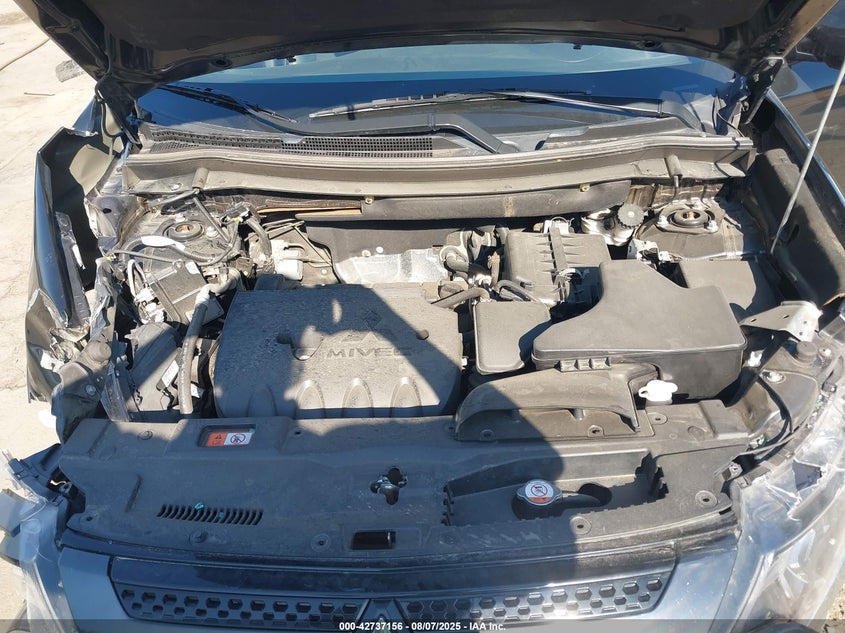 2020 Mitsubishi Outlander Le 2.4 S-Awc VIN: JA4AZ3A36LZ040646 Lot: 42737156