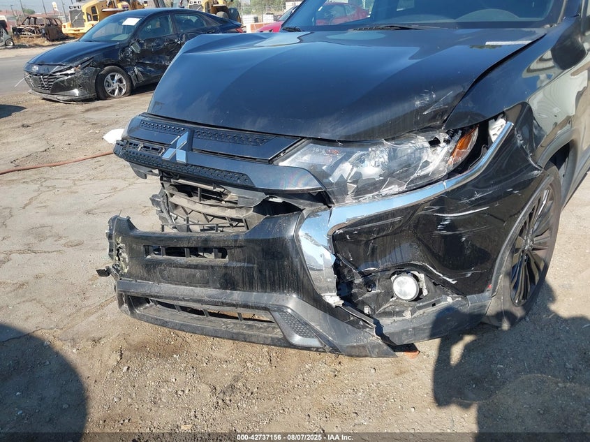 2020 Mitsubishi Outlander Le 2.4 S-Awc VIN: JA4AZ3A36LZ040646 Lot: 42737156