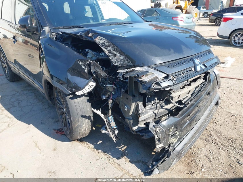 2020 Mitsubishi Outlander Le 2.4 S-Awc VIN: JA4AZ3A36LZ040646 Lot: 42737156