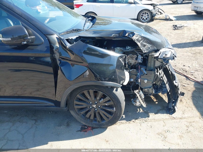 2020 Mitsubishi Outlander Le 2.4 S-Awc VIN: JA4AZ3A36LZ040646 Lot: 42737156