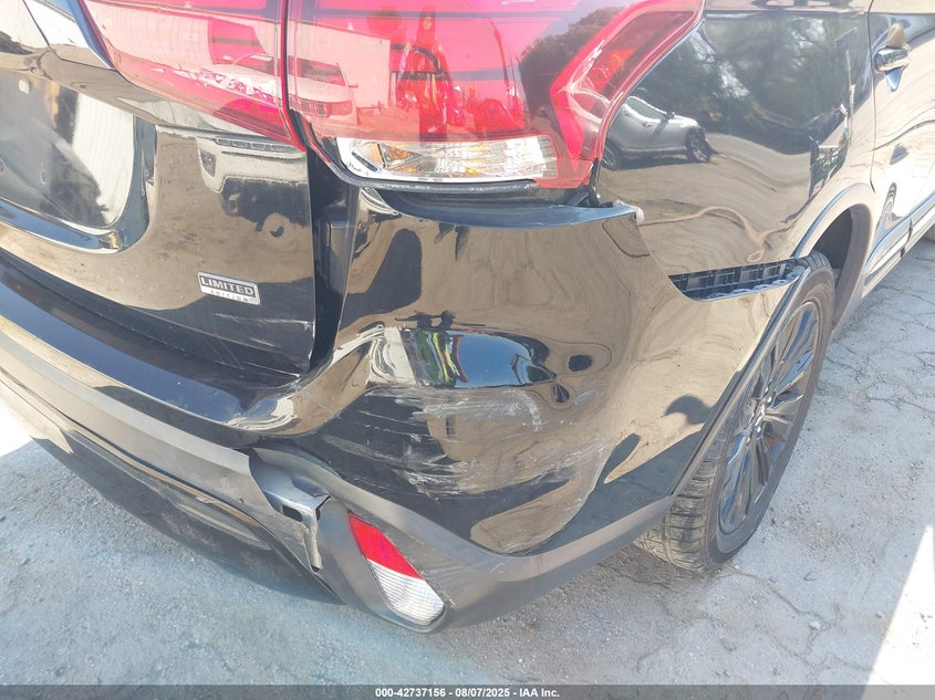 2020 Mitsubishi Outlander Le 2.4 S-Awc VIN: JA4AZ3A36LZ040646 Lot: 42737156