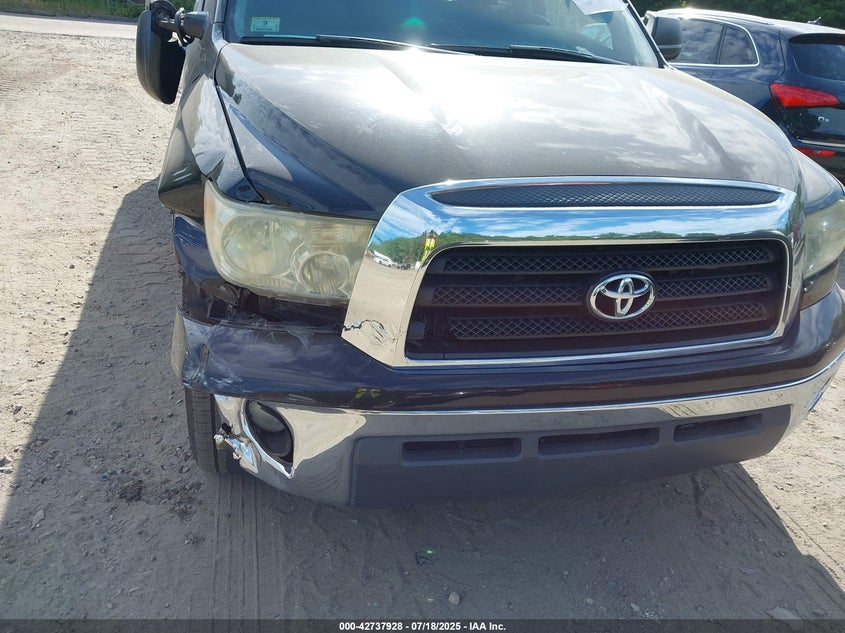 2007 Toyota Tundra Sr5 4.7L V8 VIN: 5TFBT54167X002109 Lot: 42737928