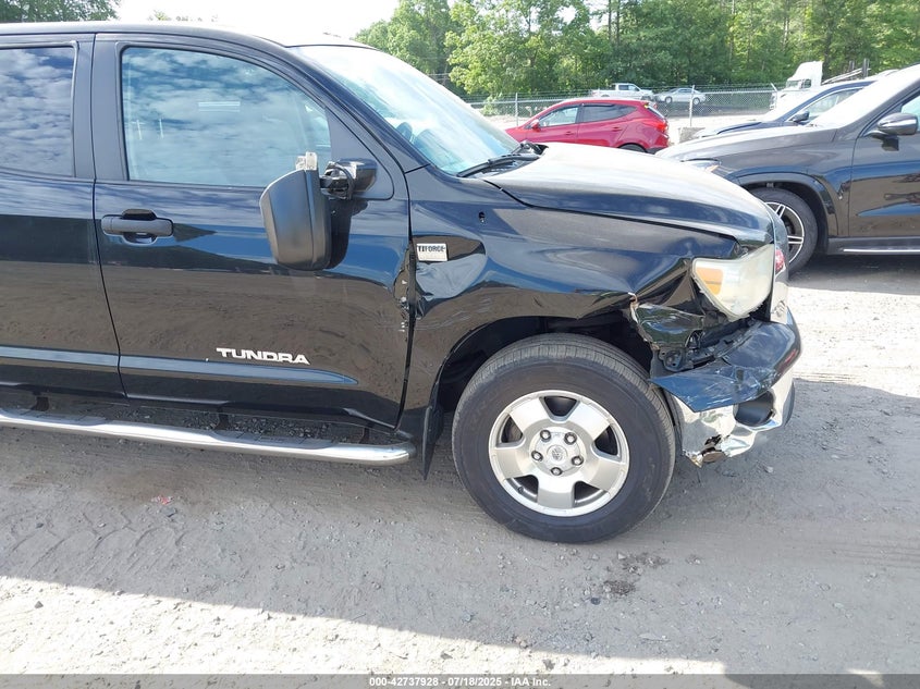 2007 Toyota Tundra Sr5 4.7L V8 VIN: 5TFBT54167X002109 Lot: 42737928