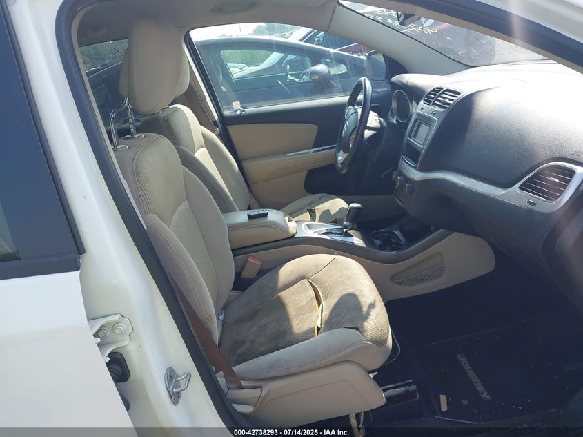 2011 DODGE JOURNEY VIN: 3D4PG3FG5BT571914