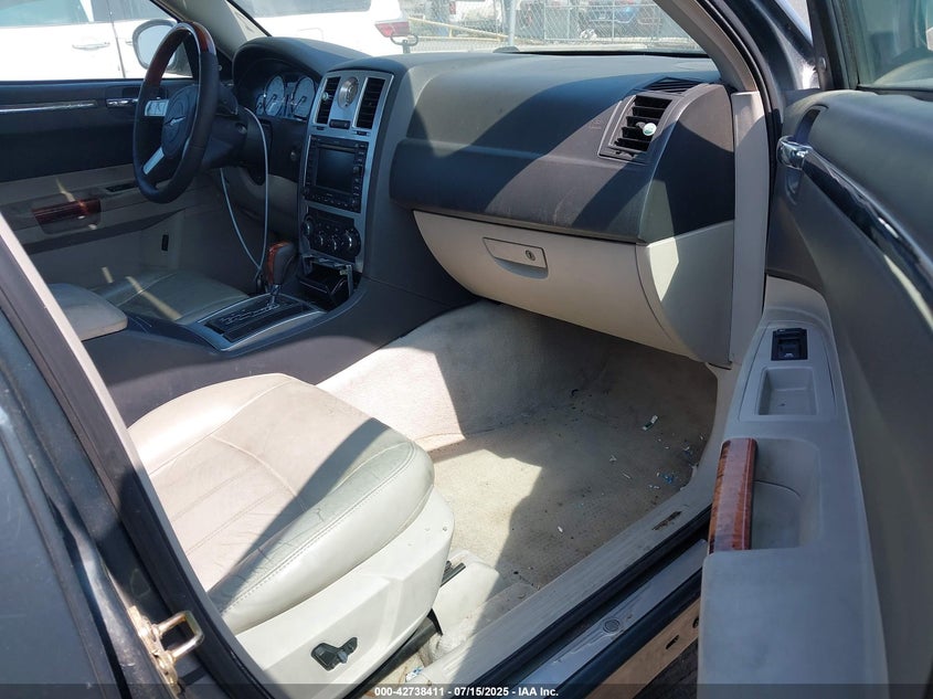 2006 CHRYSLER 300C VIN: 2C3LA63H76H114987