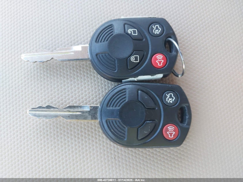 2010 FORD ESCAPE VIN: 1FMCU0E72AKD05282