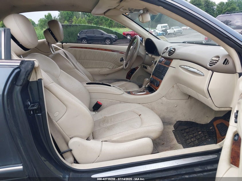 WDBTK56F68T093616 2008 MERCEDES-BENZ CLK-KLASSE photo no. 5