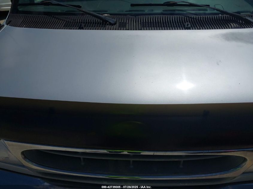 2000 Ford E-150 Recreational VIN: 1FDRE14L3YHB15834 Lot: 42739305