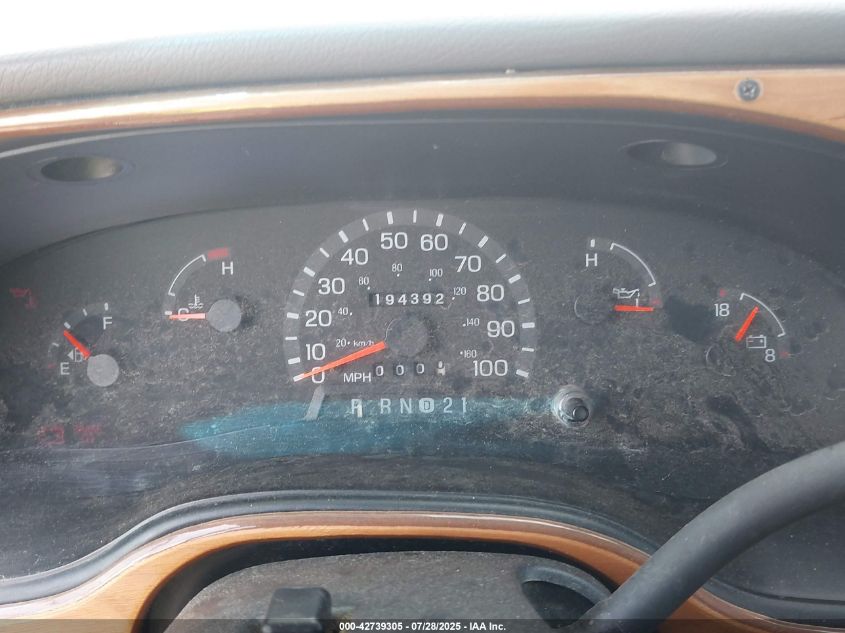 2000 Ford E-150 Recreational VIN: 1FDRE14L3YHB15834 Lot: 42739305