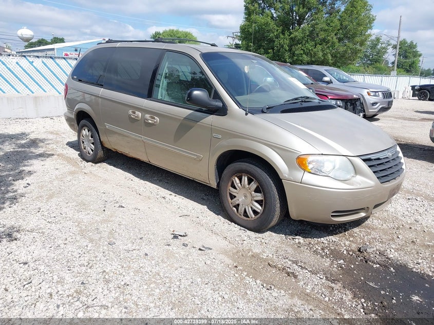 2C4GP54L35R392271 2005 Chrysler Town & Country Touring auction photo 1