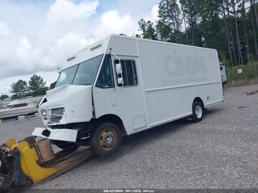 2015 Ford F-59 Commercial Stripped white other gasoline 1F65F5KY4F0A04925 photo #3