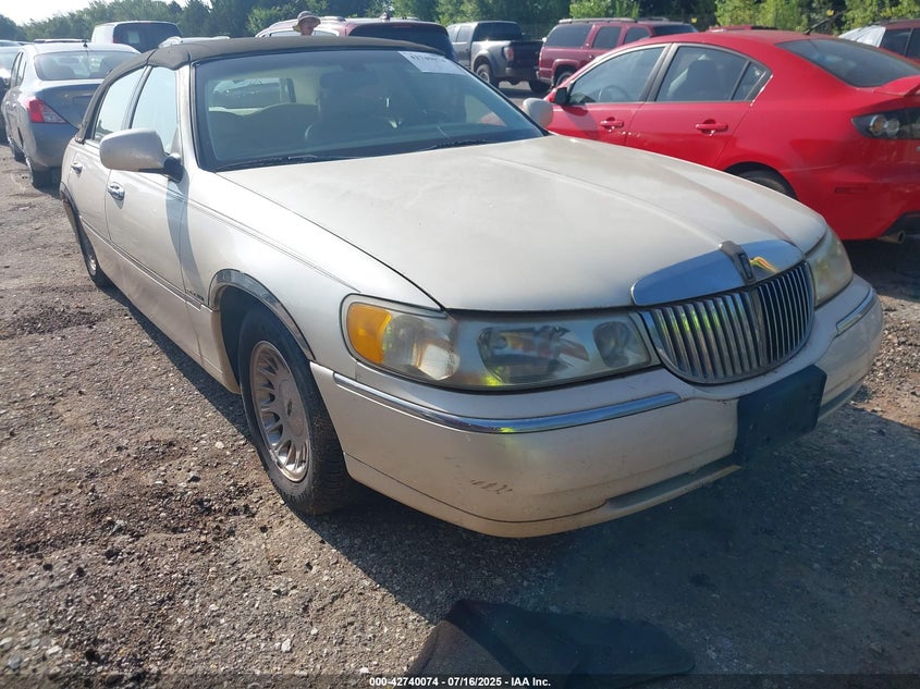 1998 Lincoln Town Car Cartier