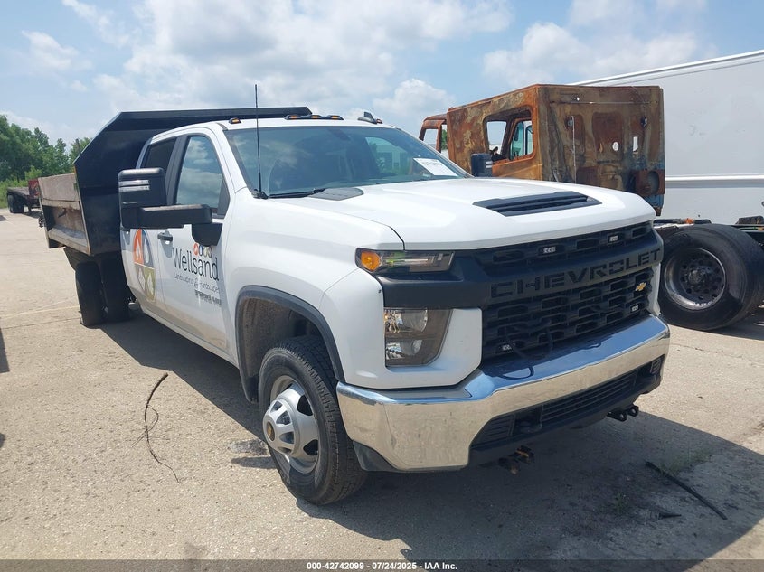 2022 CHEVROLET SILVERADO 3500HD CHASSIS  (VIN: 1GB4YSE77NF223656)