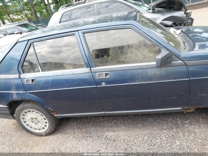 1987 Alfa Romeo Milano Silver VIN: ZARDA1146H1075741 Lot: 42742584