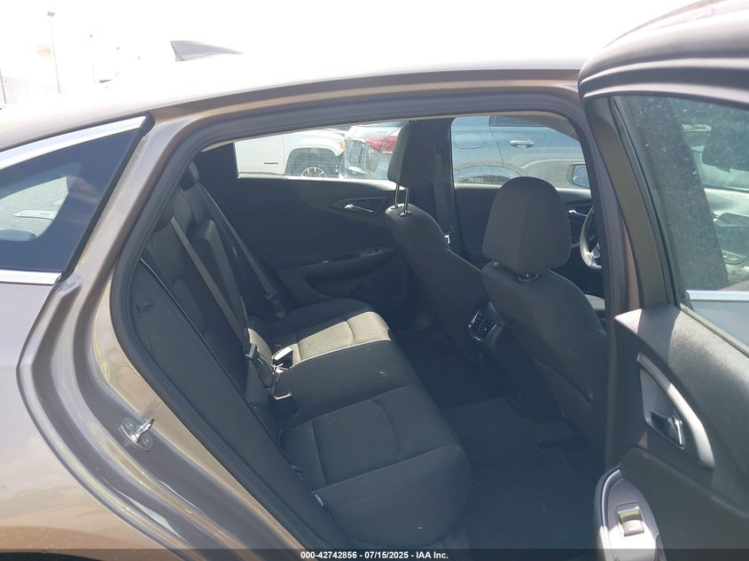 2025 CHEVROLET MALIBU VIN: 1G1ZD5ST2SF124635